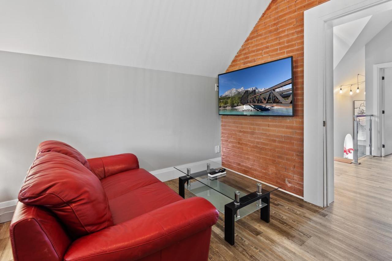 Entire 1 Bedroom Apartment Across From Google - Br5 Kitchener Exterior foto